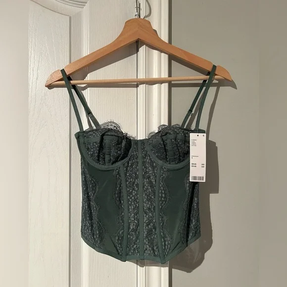 NWT URBAN OUTFITTERS “ Out From Under” corset - size small - Picture 4 of 4